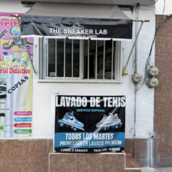 THE SNEAKER LAB