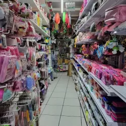 Farivi Papeleria,Merceria Y Productos Populares