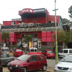 Paseo Pinamar Plaza