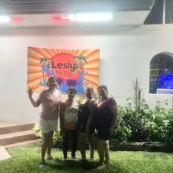 Lesly PoolParty