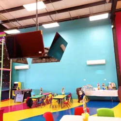 D'Kids Trampoline Park