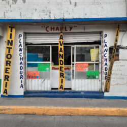 Lavandería y Planchaduría Charly