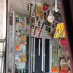 Mercería y Papelería EL LEON