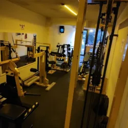 AO GIMNASIO