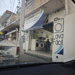 LavaFacil lavandería y planchaduria.