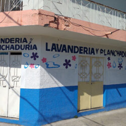 Lavandería y planchaduría Mely