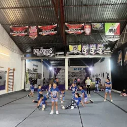 Blackout Saltillo -Academia de porristas y gimnasia