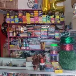 Papeleria y novedades Nancy .perfumería globos y juguetes