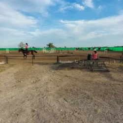 Escuela de Equitacion El Kawel