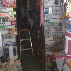 Papelería y Artículos de Tlapaleria El Mercadito