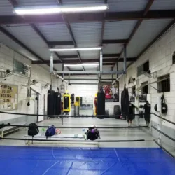 Gimnasio de Boxeo 20-30