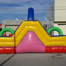RENTA DE MESAS,SILLAS Y BRINCOLINES "MOY"