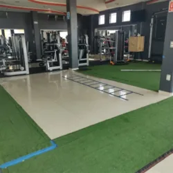 Gimnasio Strong & Fitness