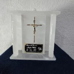 Urnas funerarias en Marmol y Onix D&R