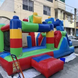 Inflables y mobiliario infantil Piñaturesco