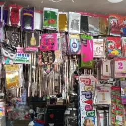 Papelería Y Mercería Lore Lore