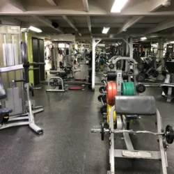 24H Fitness Gym Gimnasio