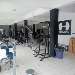 Gimnasio "IRON BOX"