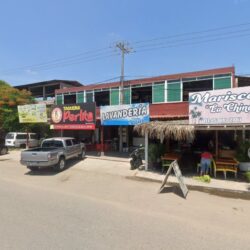 Lavandería Costa Azul Guacamayas