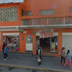 PAPELERIA Y MERCERIA "LA BARATITA"