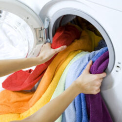 IWASH LAVANDERÍA Y TINTORERÍA EN MONTERREY | LIMPIEZA DE TENIS