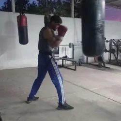 Escuela de Boxeo, 8 de Octubre