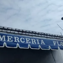 Mercería y Recuerdos Flores