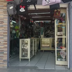 Papelería, Mercería y Regalos laudan