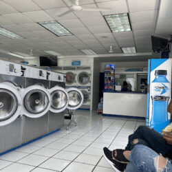 AquaMatic Lavanderías Mariano Escobedo
