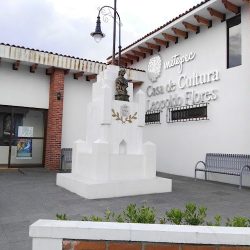 Casa De Cultura Leopoldo Flores Valdés