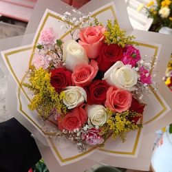 Floreria "𝐿𝑜𝑠 𝑇𝑢𝑙𝑖𝑝𝑎𝑛𝑒𝑠 "