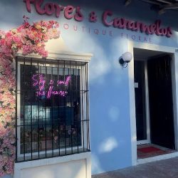 Flores & Caramelos