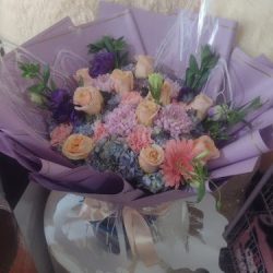 Flores Zodami