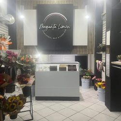 Floristería Y Decoraciones "magenta Limón"