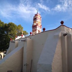Iglesia De Santiago Apostol