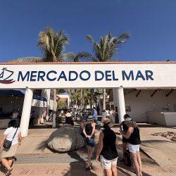 La Cruz Market