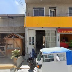 Pollería Flores