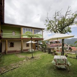 Yakmataamba. Hotel